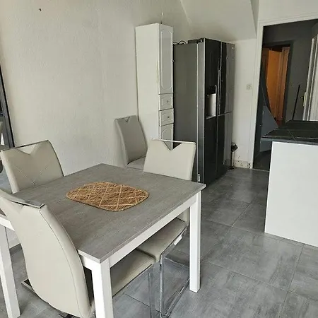 674 4 Pers Heliovillage * Agde